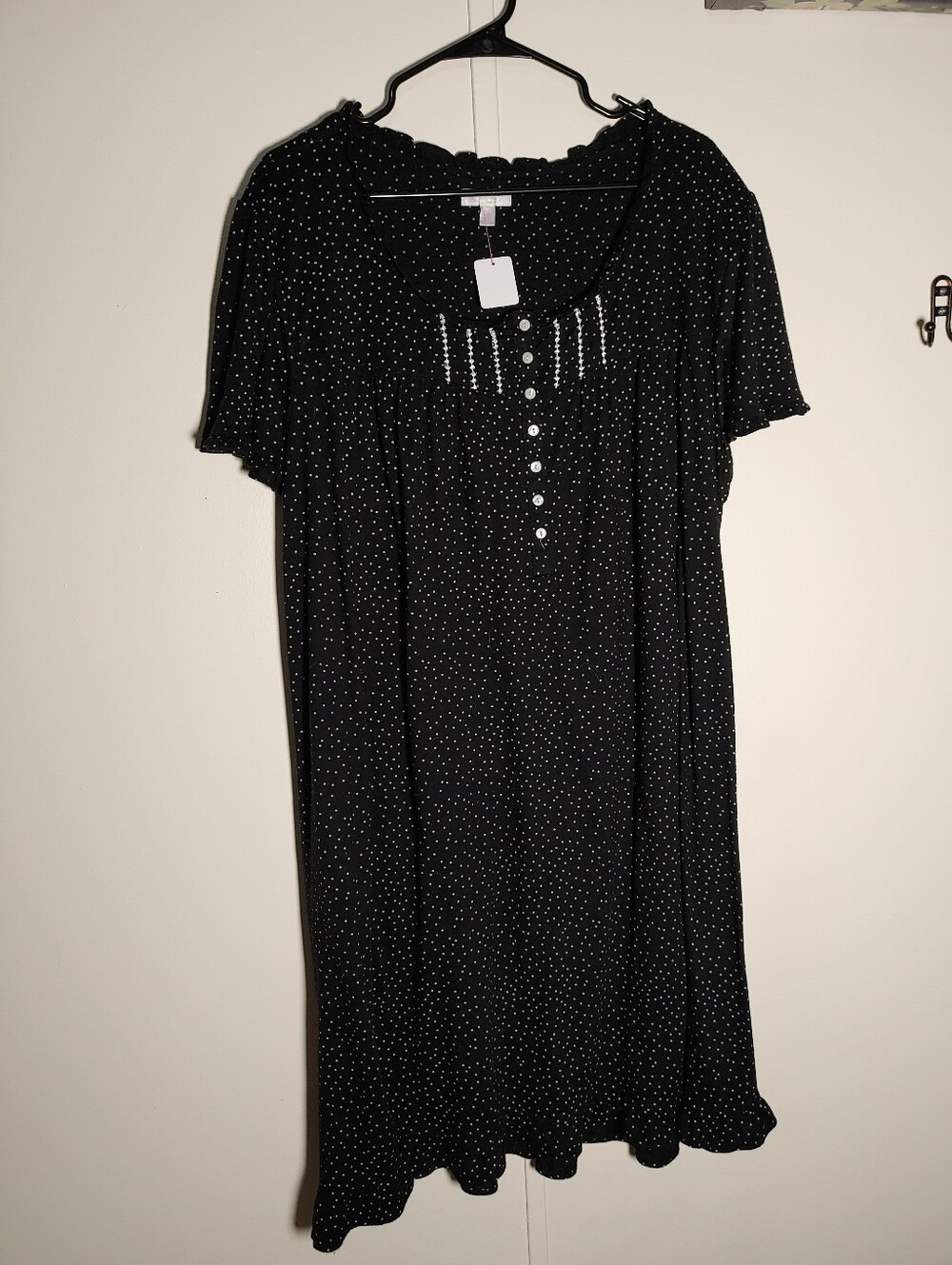 Secret Treasures 4X 26/28 Black & White Polka Dots Short Sleeve Nightgown - Picture 4 of 7